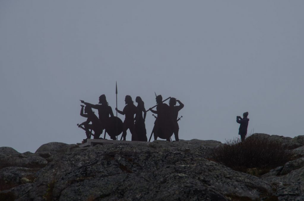 Newfoundland-vikings_in_fog