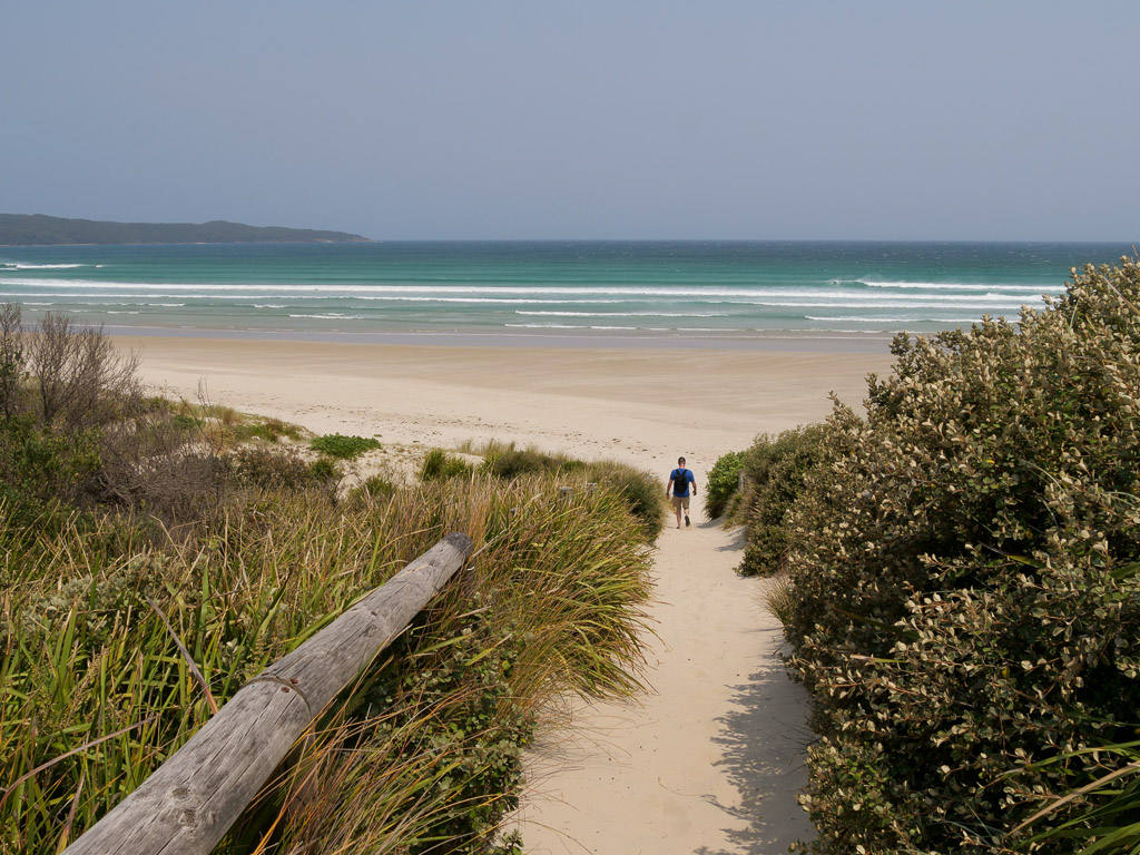 booderee_park_cave_beach