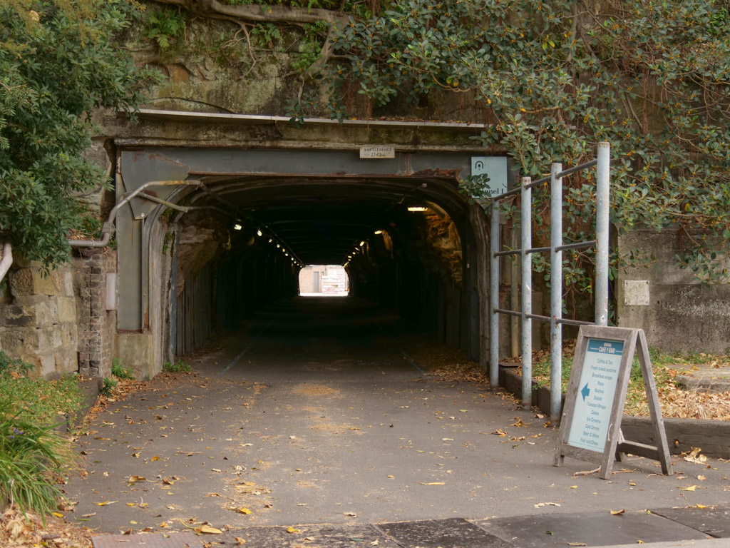 cockatoo_island_tunnel
