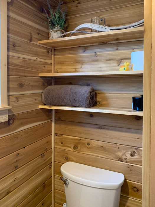 tiny_house_bathroom